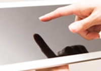 消毒をして局部麻酔をかける