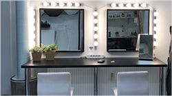 パウダールームへ